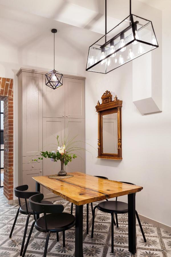 Gallery Art Apartment Leopoli Esterno foto