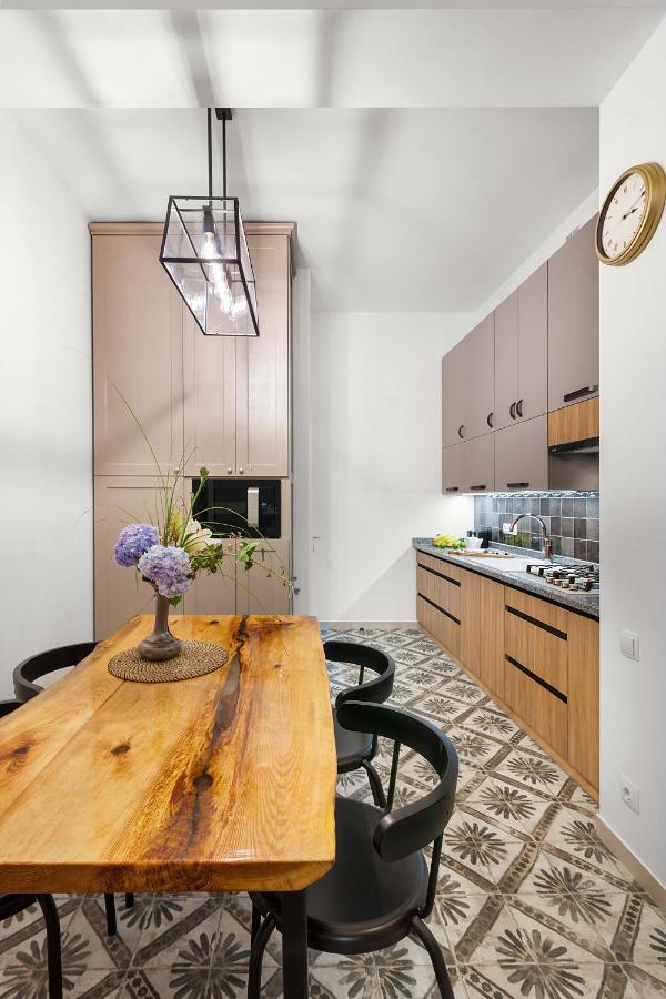 Gallery Art Apartment Leopoli Esterno foto